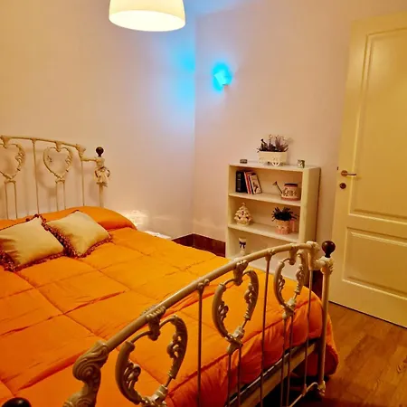 Fuga A Apartment Neapel